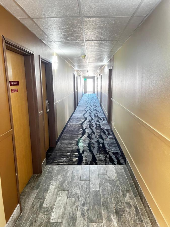 Designer Inn And Suites Толедо  Екстер'єр фото