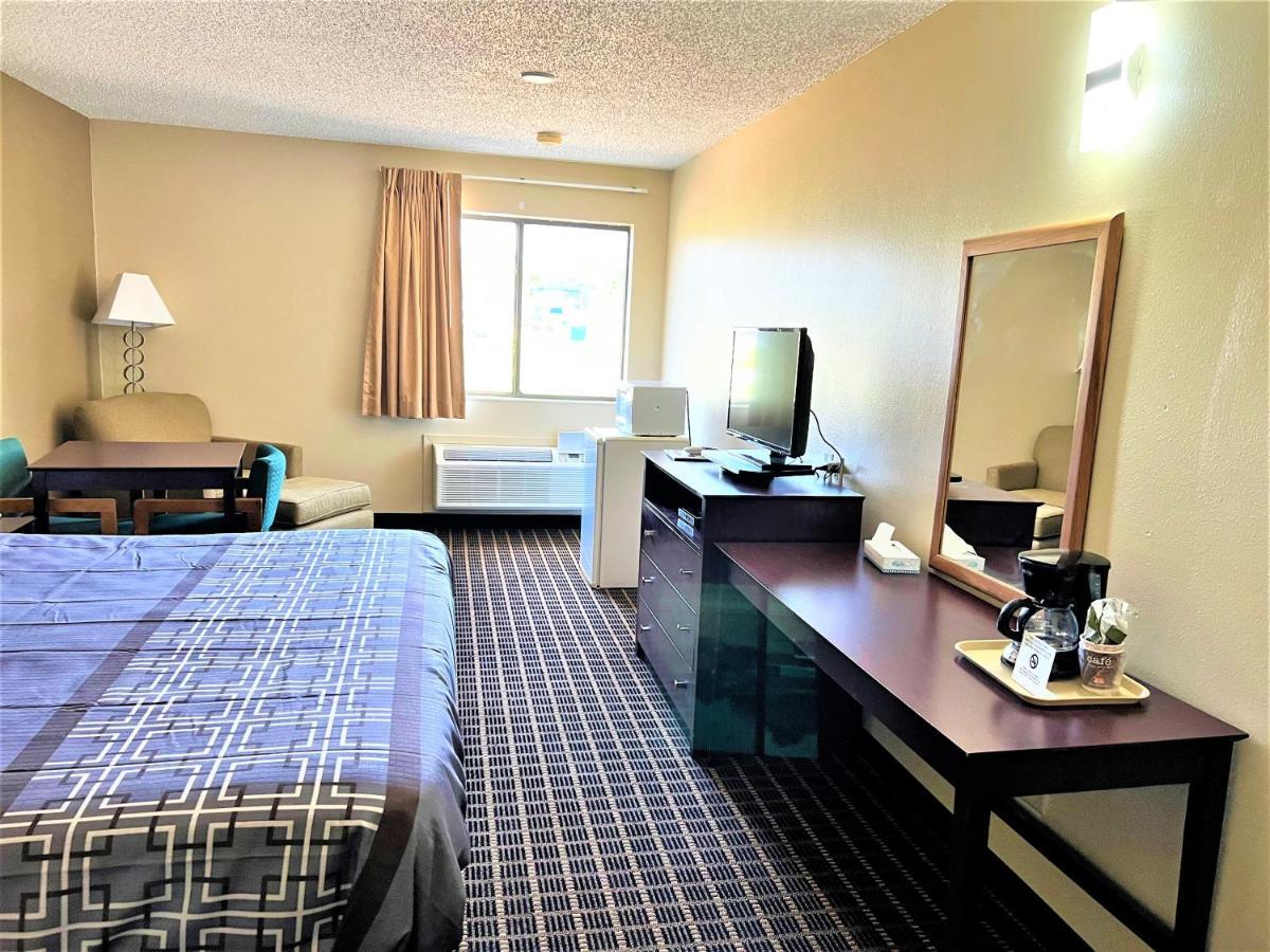 Designer Inn And Suites Толедо  Екстер'єр фото